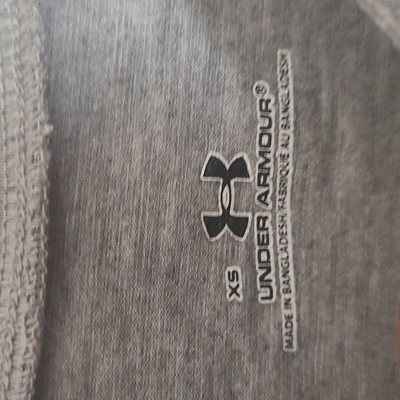 Under Armour Tee - Picture 4 of 4